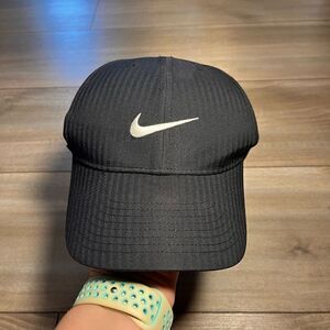 Nike Golf Black Stripe Athletic Hat‎